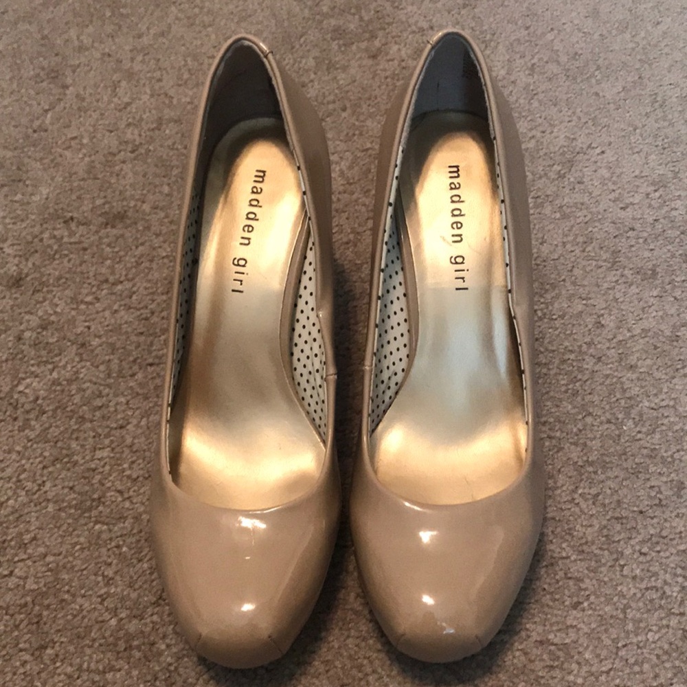 Madden Girl Nude Patent Leather Heels!